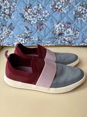 Lands' End Slip-On Knit Sneakers in Gray, Burgundy & Pink
